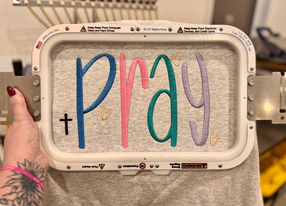 PRAY embroidered crew/hoodie